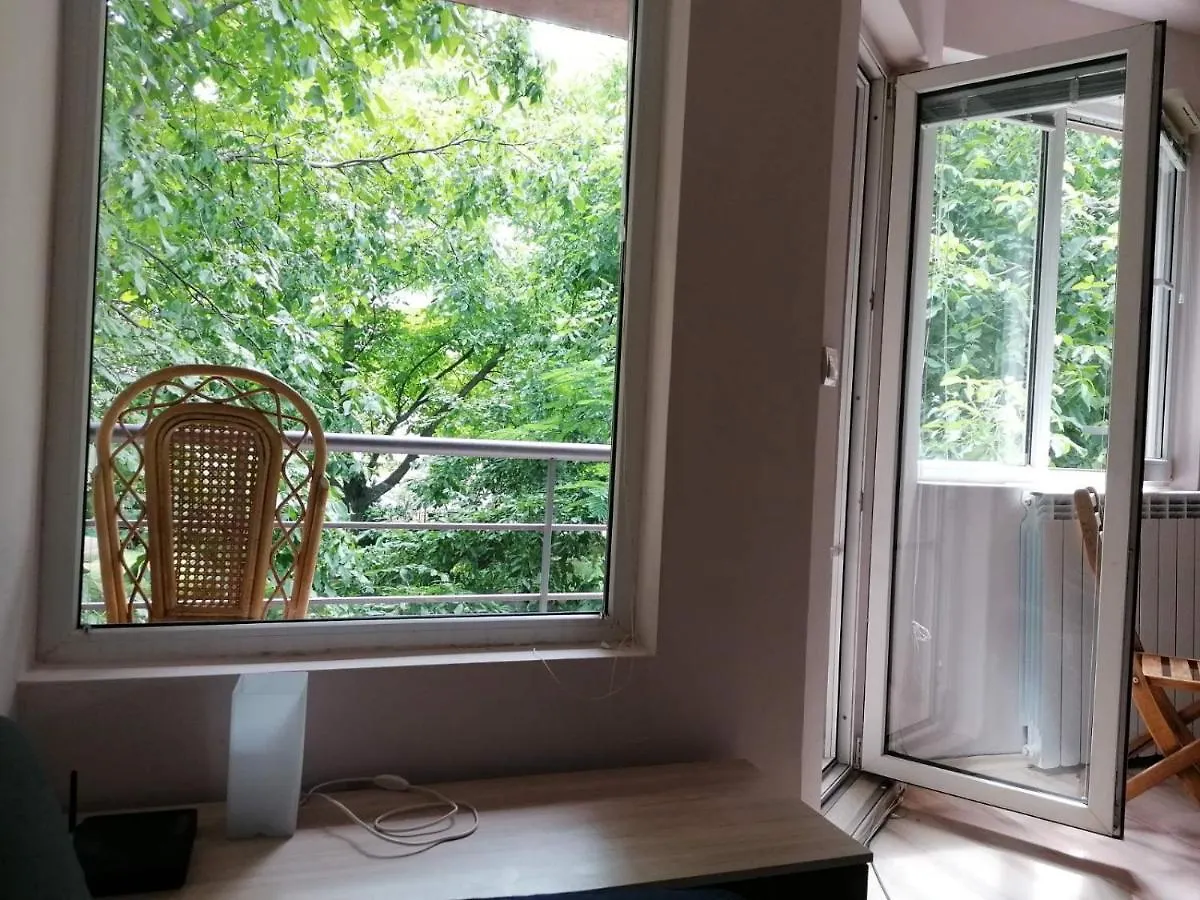 Apartment Near Paradise Centre ソフィア